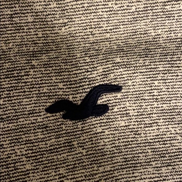 Hollister t - Picture 2 of 3